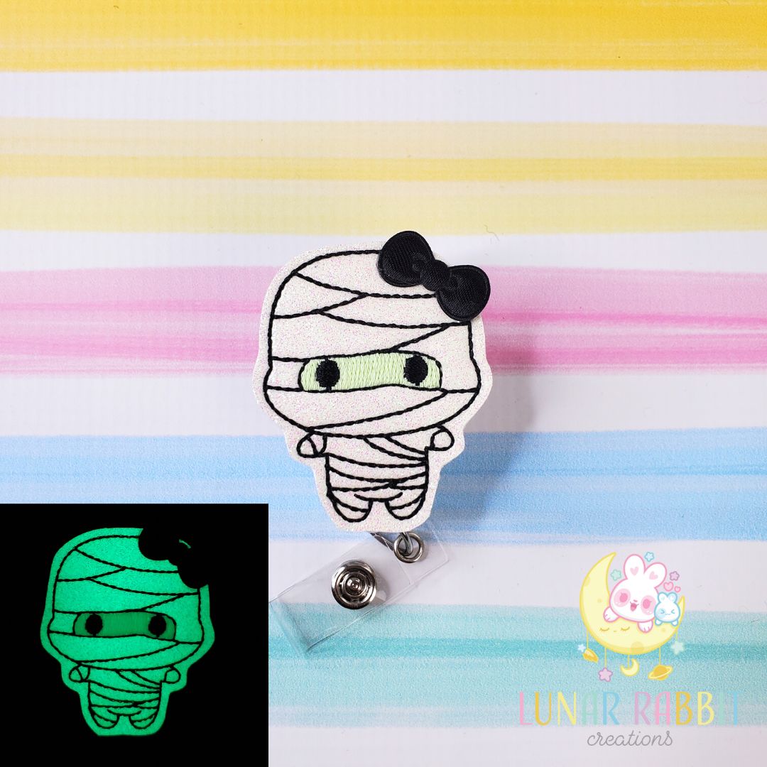 Mummy Cutie Glow in the Dark Badge Pal